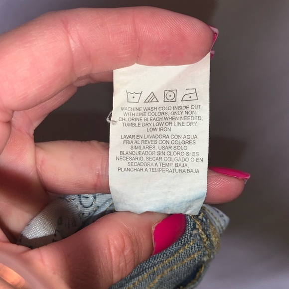 ROCK & REPUBLIC Distressed Indee Crop Jeans 6 NWT - Picture 8 of 9